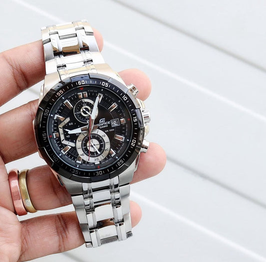 *Casio Edifice EFR-539* / Because the first impression counts: The EX190 EFR-539 DY is the perfect watch in your budget.