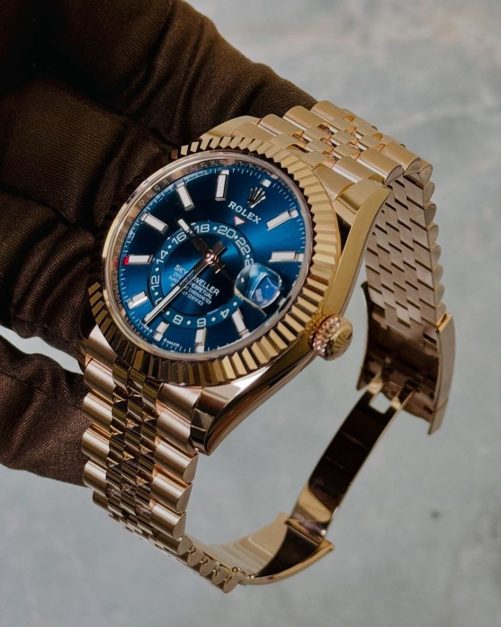 ROLEX SKY-DWELLER – ROSEGOLD | BLUE DIAL 🔥