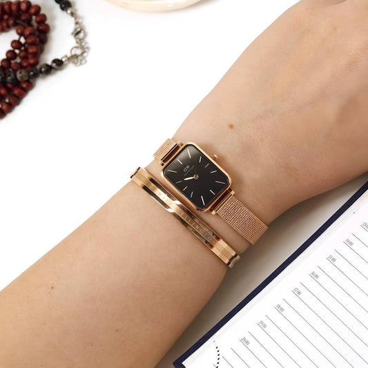 Dw Her All New or Old Is Gold Colours Live Pictures & Videos