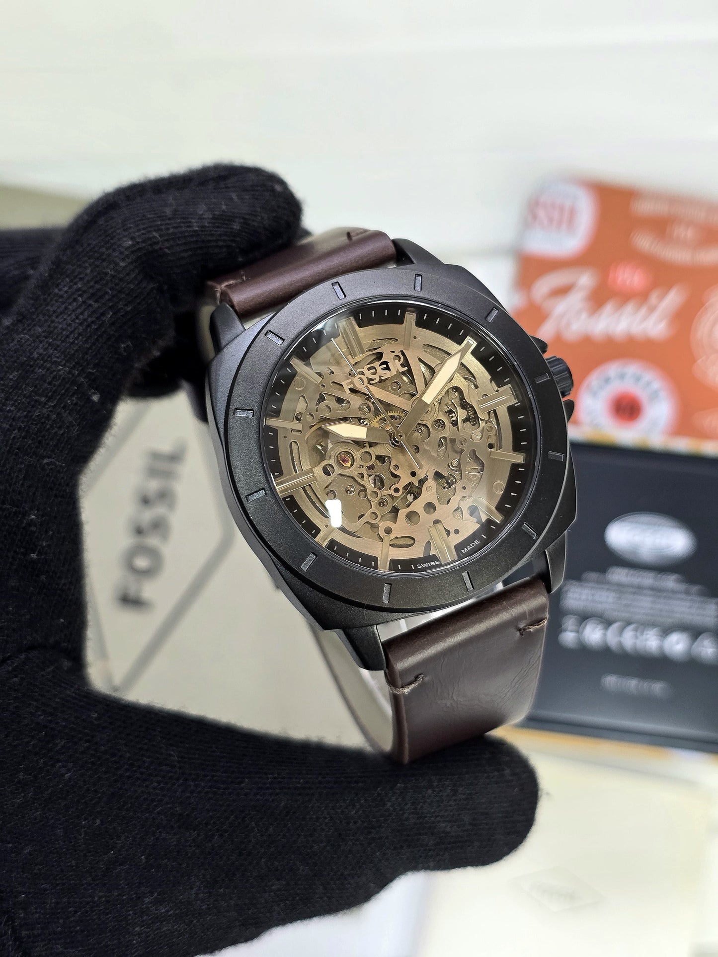 Daring and complex inside and out, our new motion-powered automatic Modern Machine makes an unforgettable impression on your outfit. ✅