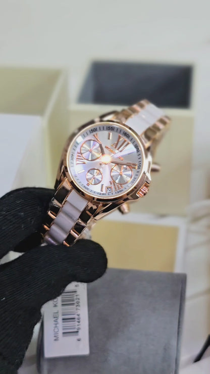 *Perfectly made for outgoing and active ladies, this Michael Kors modern and stylish watch would be a great accessory for you.*