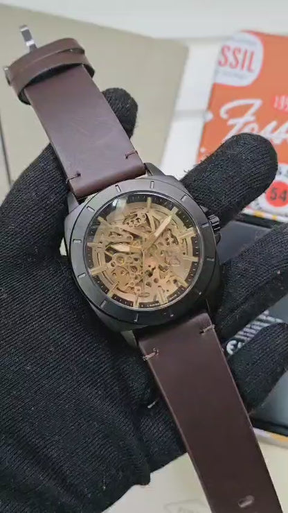 Daring and complex inside and out, our new motion-powered automatic Modern Machine makes an unforgettable impression on your outfit. ✅